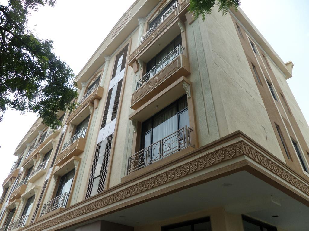 Sai Heera Residency Hotel Shirdi Exterior photo